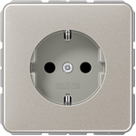JUNG CD 1520 KI PT. Buchsen-Typ: CEE 7/3. Produktfarbe: Platin, Material: Aluminium. Eingangsspannung: 250 V, Stromstärke (maximal): 16 A (CD1520KIPT)