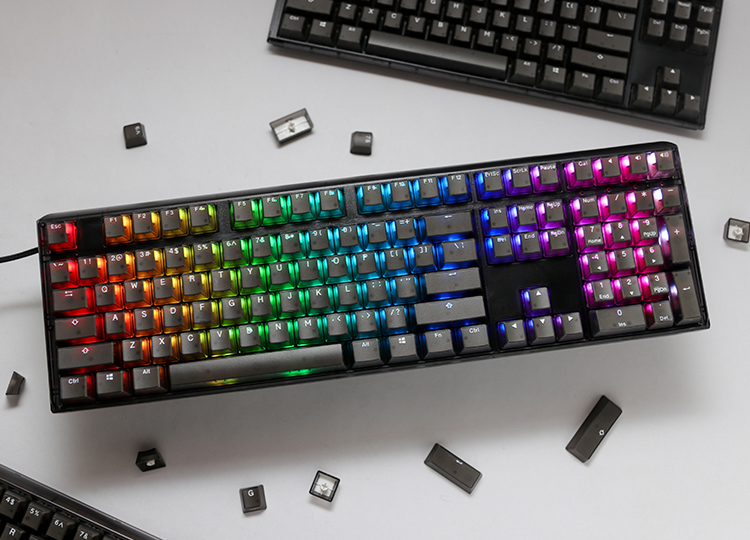 Ducky One 3 Aura Black RGB Mechanische Gaming-Tastatur MX Red Schwarz