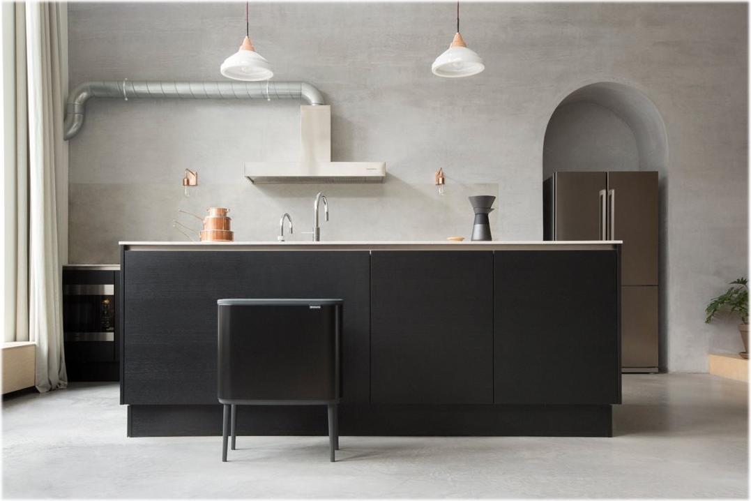 Brabantia Bo Touch Bin Mülleimer 33 l Rechteckig Edelstahl Mattschwarz