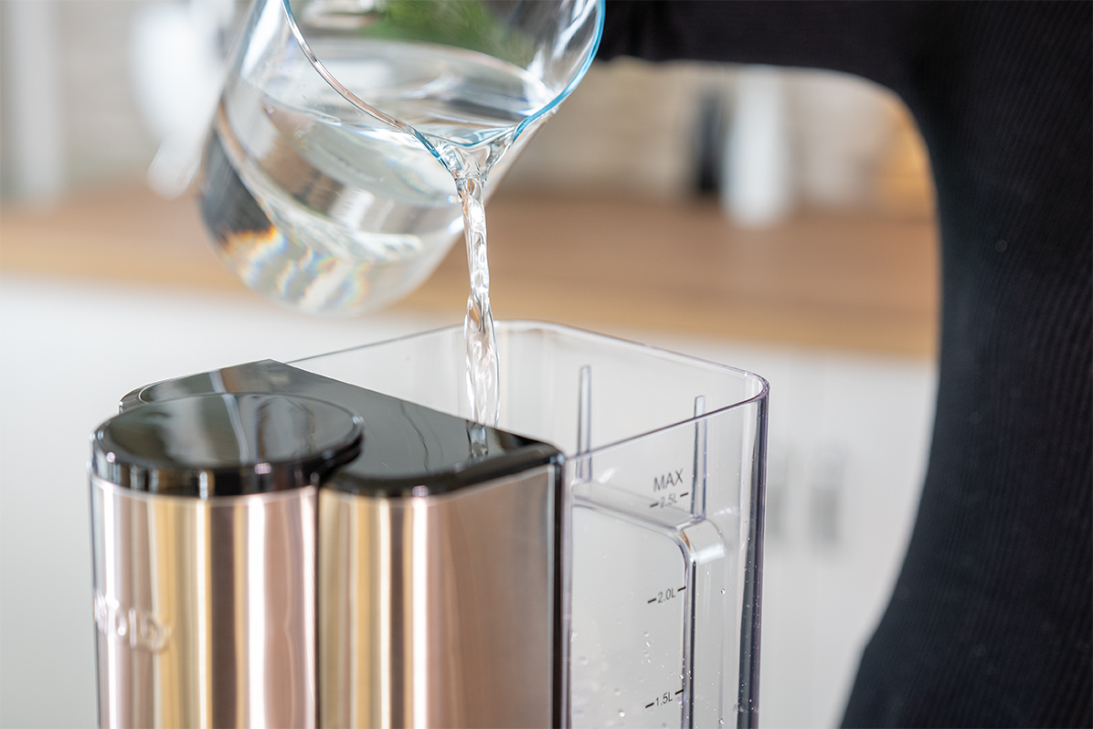 Unold Ava Heißwasserbereiter 2,5 l 2600 W Schwarz, Silber