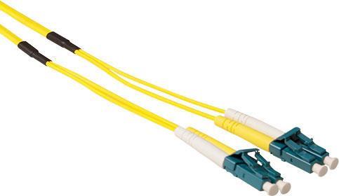 ACT 30 meter Singlemode 9/125 OS2 duplex ruggedized fiber cable with LC connectors. Lc-lc 9/125 os2 rugged 30m (RL5403)