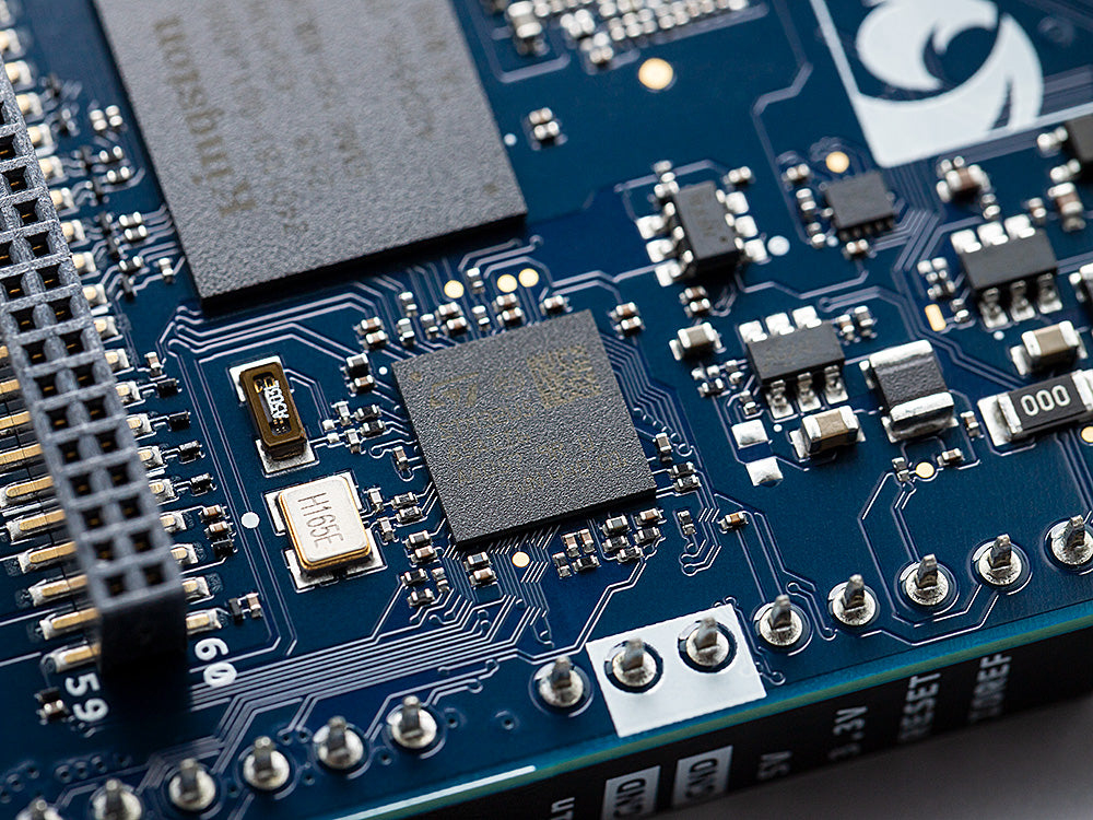Arduino Uno Q Entwicklerboard 2 GB RAM 16 GB eMMC