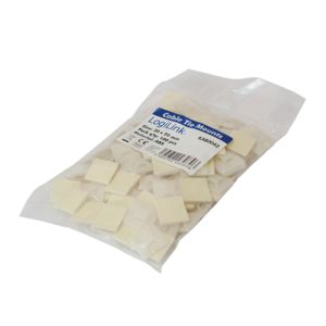 LogiLink KAB0042. Typ: Kabelbinder-Halterung, Produktfarbe: Beige, Material: ABS Synthetik. Breite: 20 mm, Tiefe: 20 mm. Verpackungsbreite: 120 mm, Verpackungstiefe: 210 mm, Paketgewicht: 70 g. Menge pro Packung: 100 Stück(e) (KAB0042)