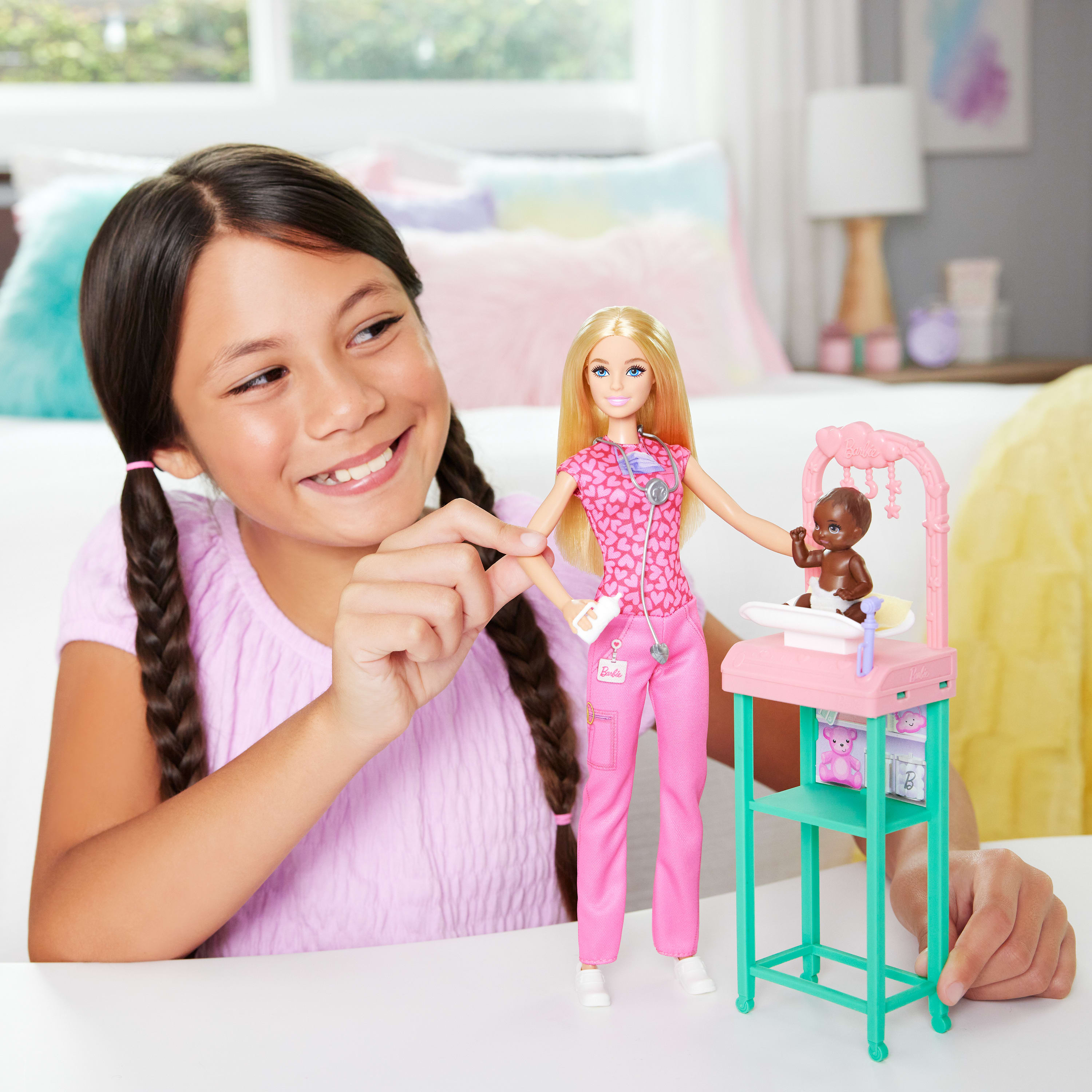 Mattel Barbie Deluxe Karrieren Kinderärztin Spielset Mehrfarbig