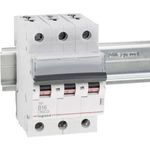 LEGRAND 403545 TX3 LS C16A 3p 6kA 3M