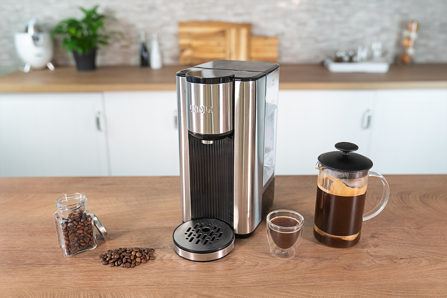 Unold Ava Heißwasserbereiter 2,5 l 2600 W Schwarz, Silber