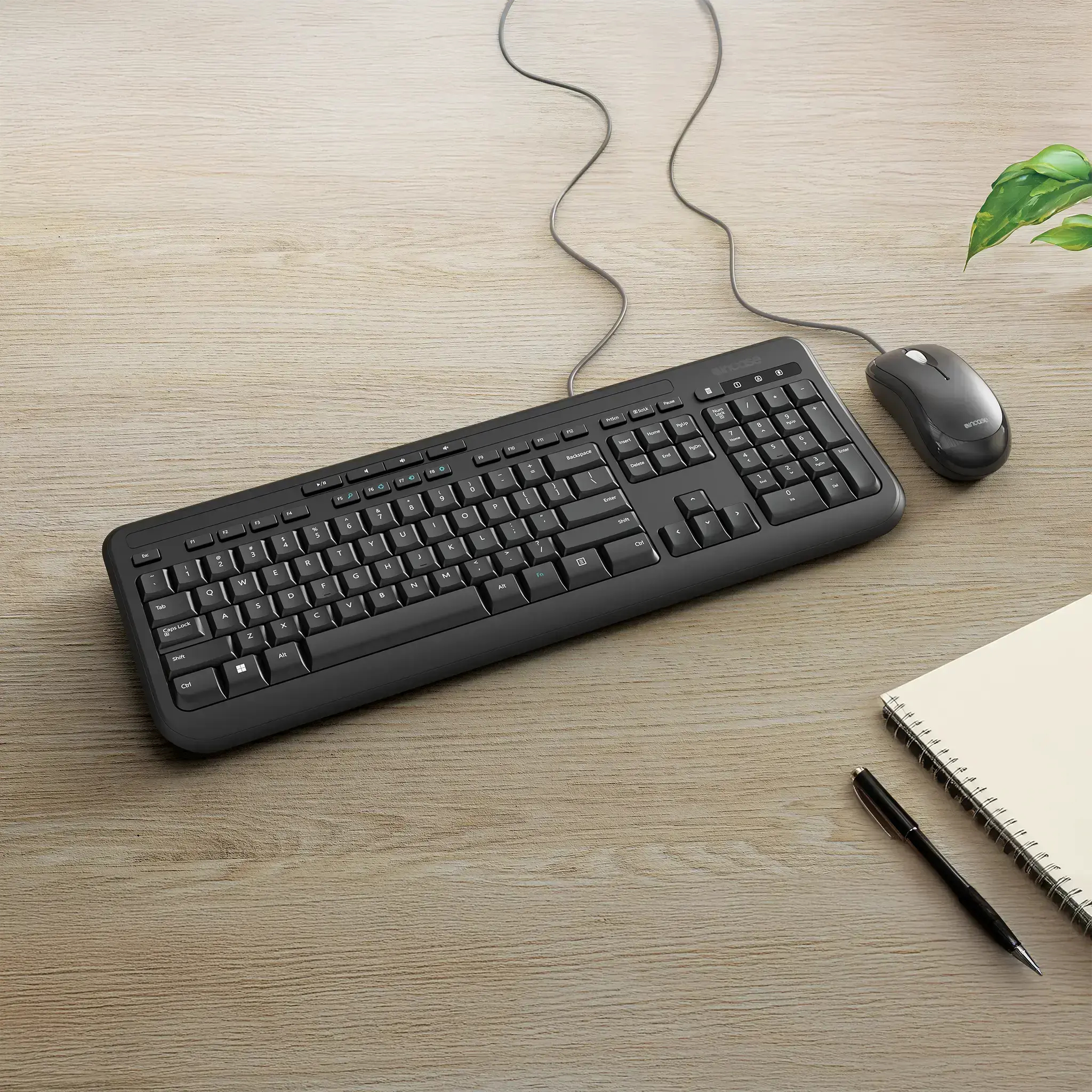Incase Microsoft Wired Desktop 600 IT Layout Tastatur-und-Maus-Set Schwarz
