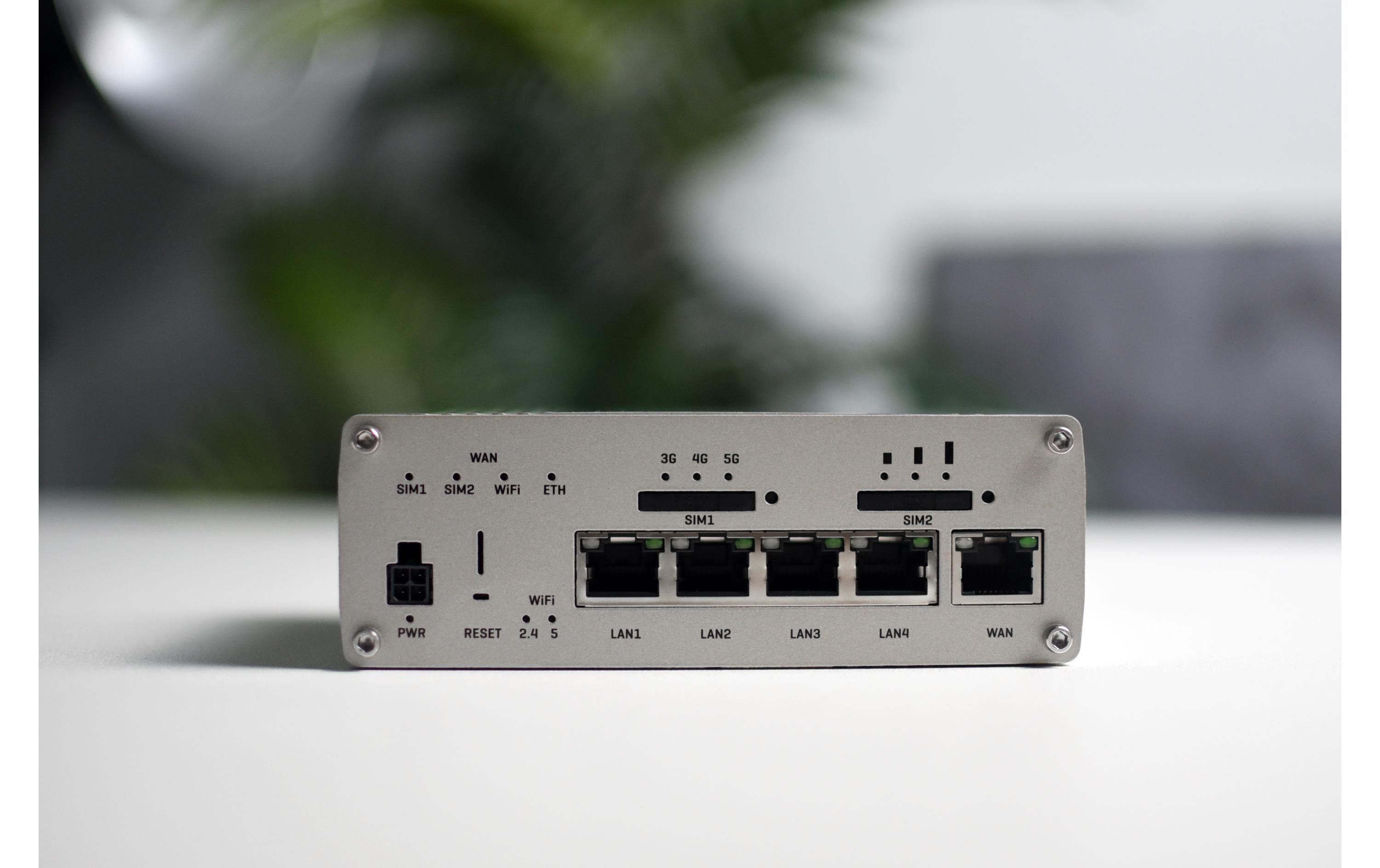 Teltonika RUTX50 5G WLAN-Router Wi-Fi 5 867 Mbps Edelstahl