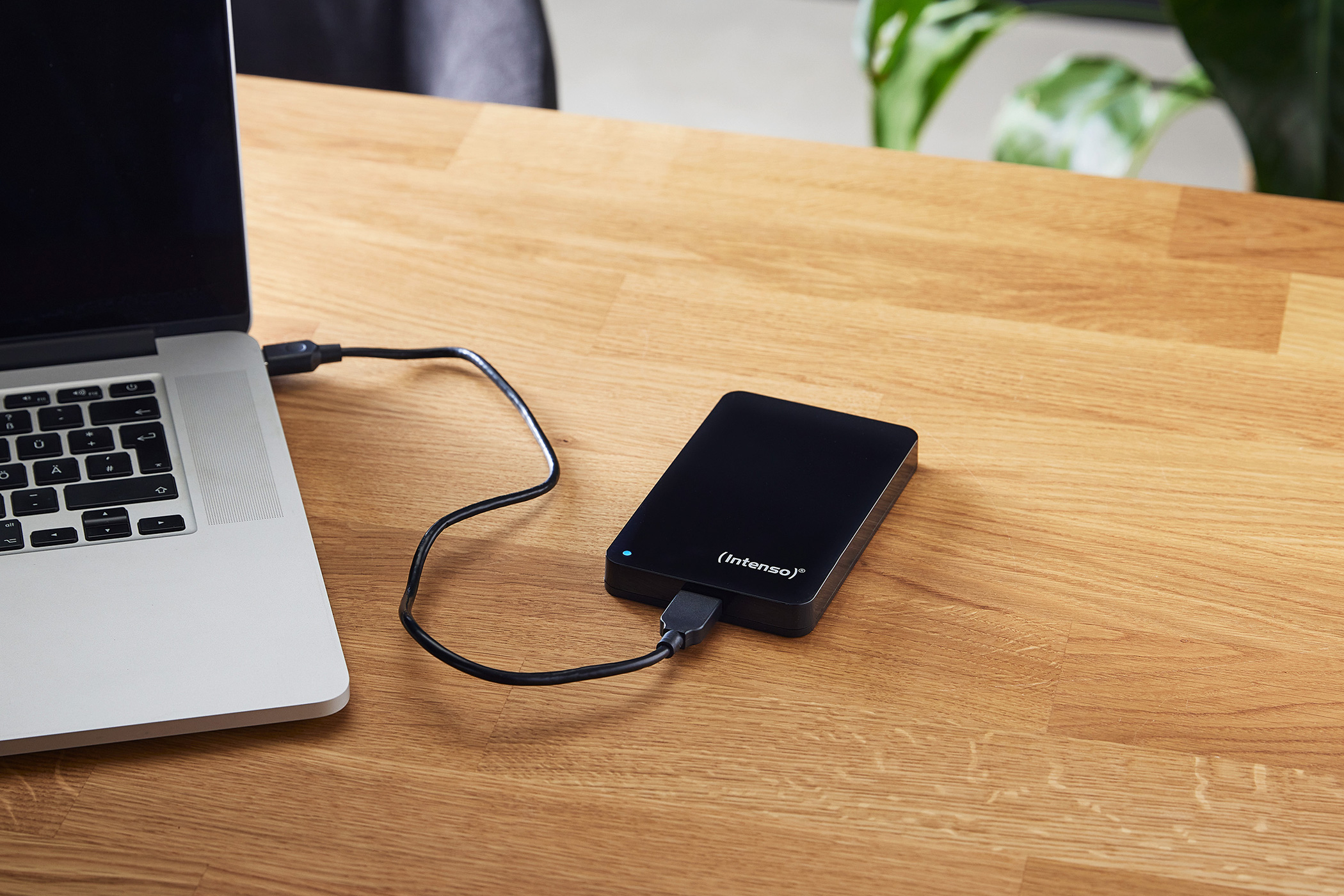 Intenso Bonuspack Externe Festplatte 2 TB 2,5" USB 3.2 Gen 1 Schwarz