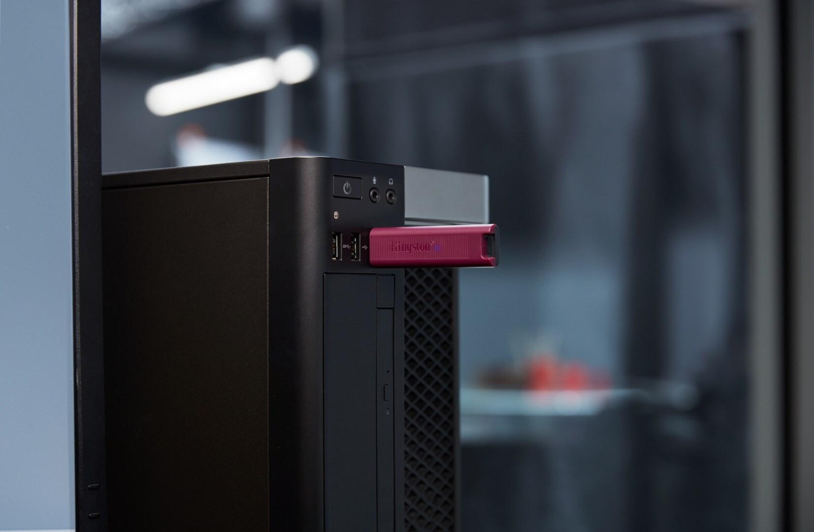 Kingston DataTraveler Max 1 TB USB 3.2 Gen 2 Rot