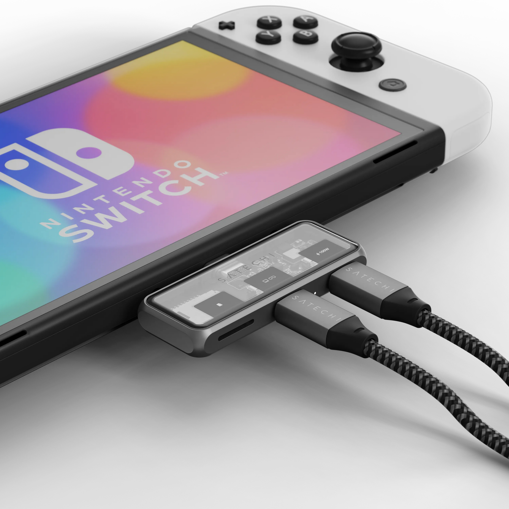 Satechi Mobile XR Hub USB-C Dockingstation mit MicroSD-Kartenleser 100 W PD Space-grau