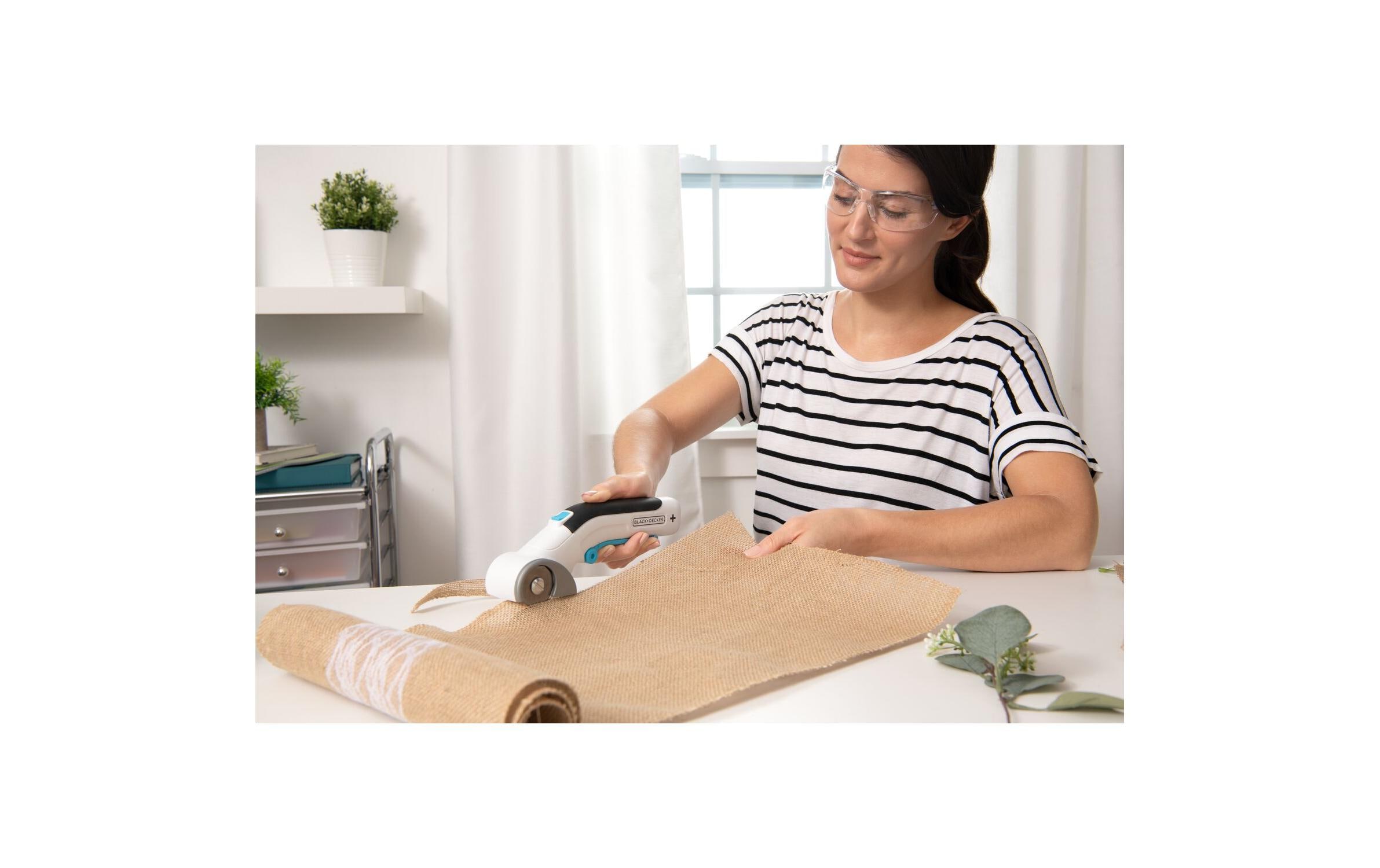 Black & Decker BCRC115-XJ Universalmesser Schwarz