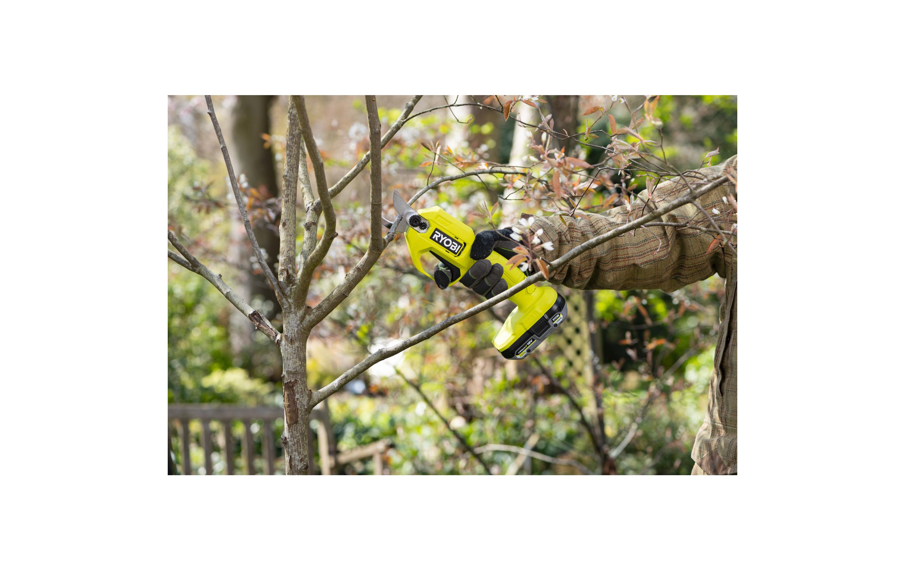 Ryobi ONE+ RY18SCA-0 18 V Akku-Gartenschere ohne Akku und Ladegerät Grün