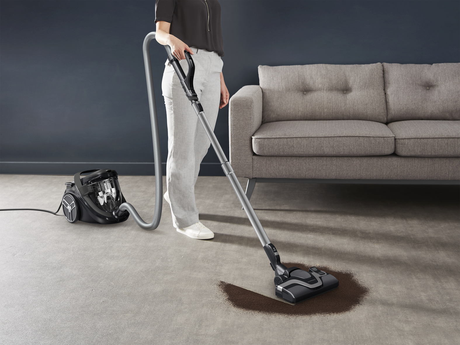 Rowenta Silence Force Cyclonic Parkett RO7935 Beutelloser Staubsauger 500 W Schwarz