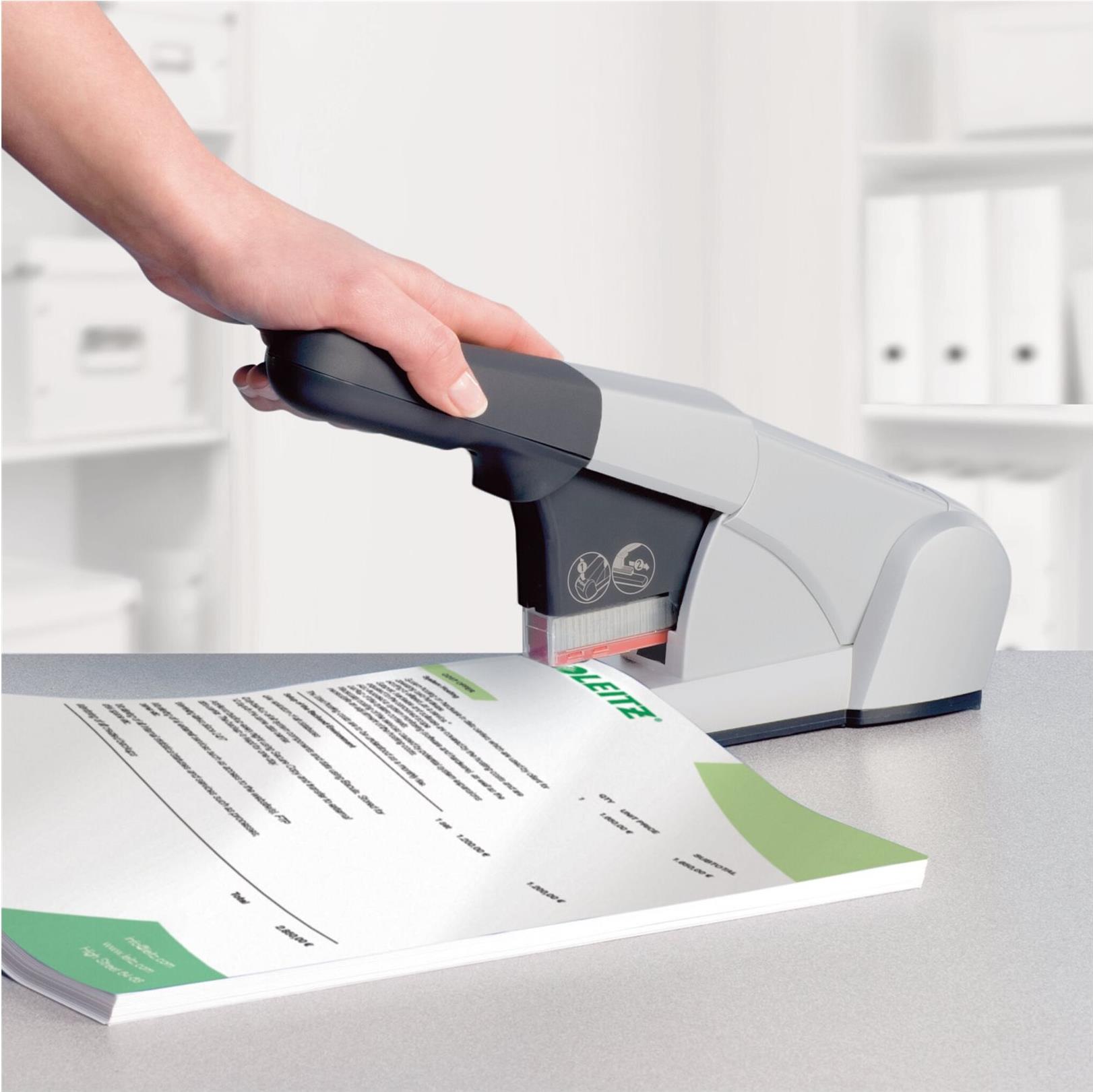 Leitz 5551 Block-Heftgerät, 80 Blatt Heftleistung, 43 mm Einlegetiefe, Silber