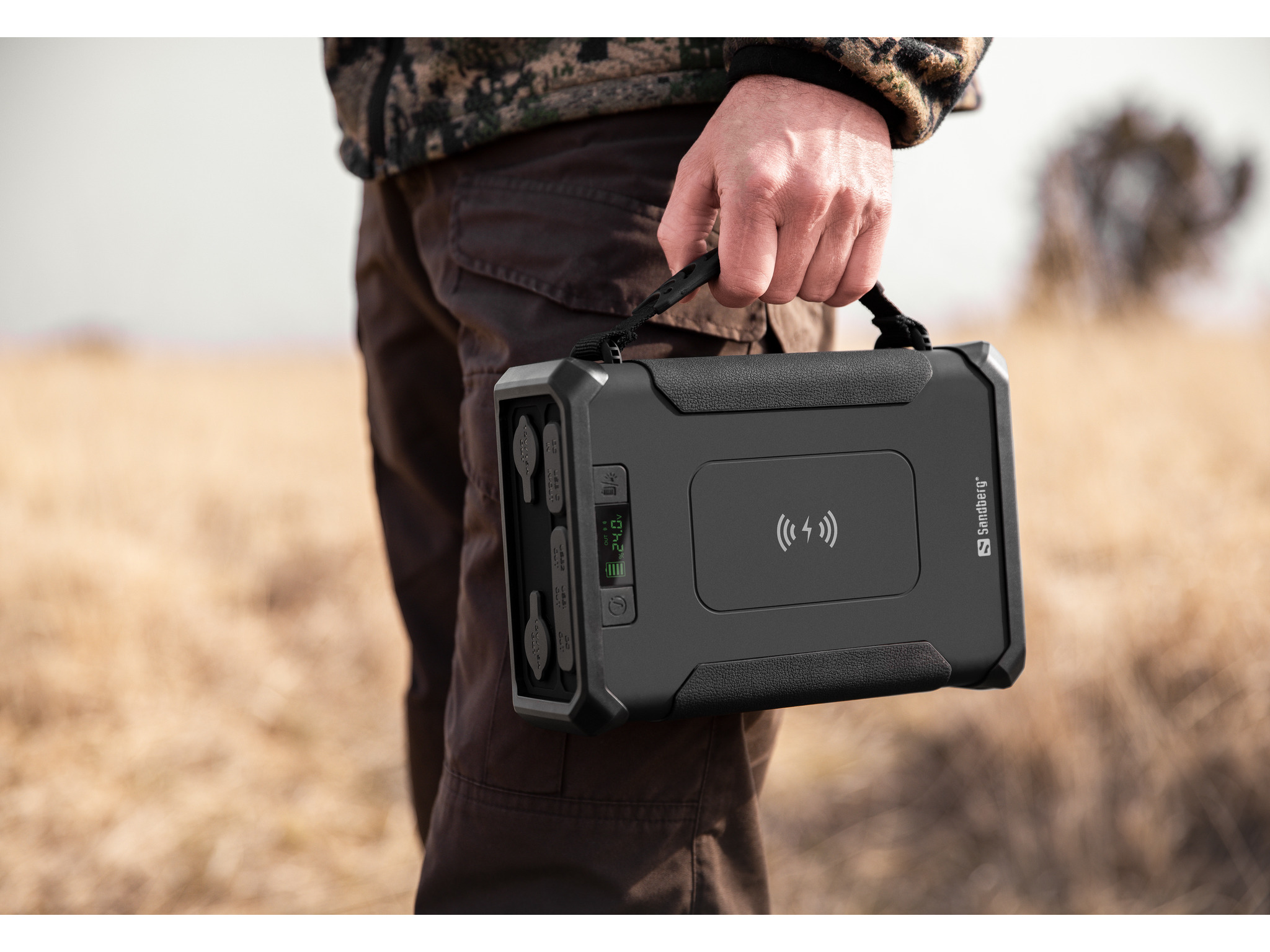 Sandberg Survivor Powerbank 8in1 96000 96000 mAh 180 Watt Schwarz