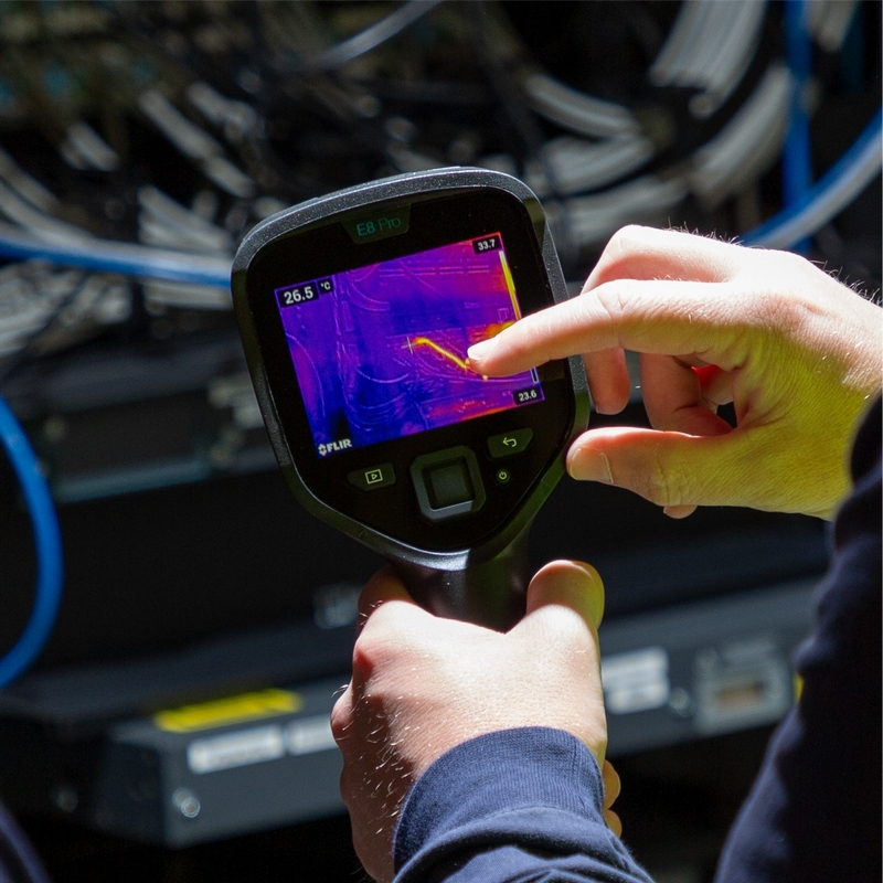 FLIR E8 Pro Wärmebildkamera -20 bis +550 °C 320 x 240 Pixel 9 Hz Touchscreen Schwarz