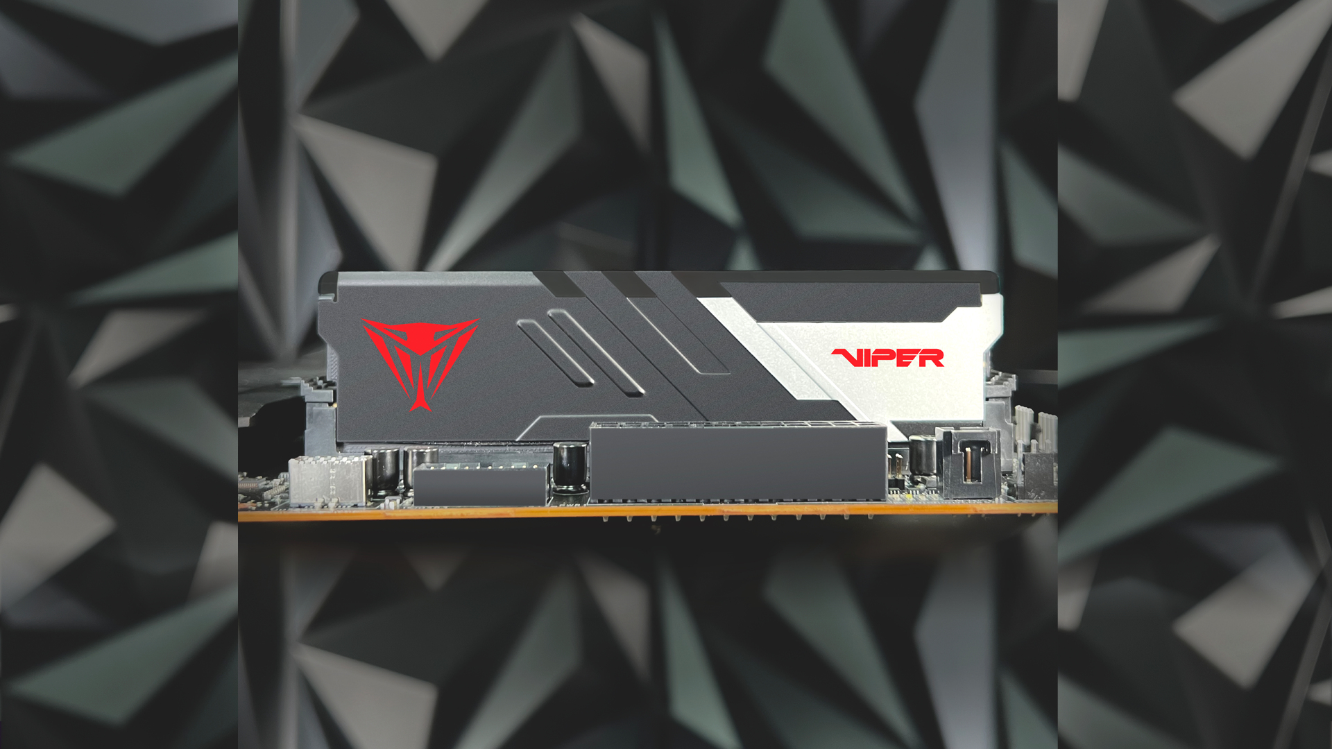 Patriot Viper Venom RGB DDR5 32 GB (2 x 16 GB) 6000 MT/s DIMM Kit