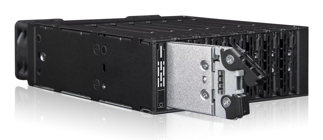 Icy Dock ToughArmor MB873MP-B V2 8x M.2 NVMe PCIe 4.0 OCuLink Schwarz
