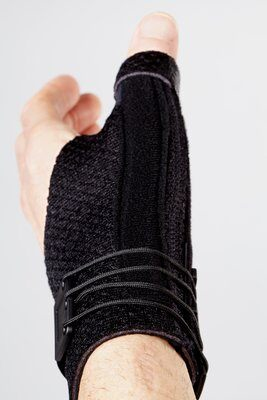 FUTURO Daumenbandage 45844DABI L/XL Schwarz