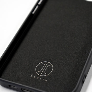 JT Berlin BackCase Pankow Soft für Apple iPhone 17 Schwarz