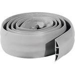 Fußboden Kabelkanal aus PVC, flexibel, 1,80 m, grau, für bis zu 3 Kabel Für den Schutz von Kabel aller Art und für die Vermeidung von Stolperfallen (753640)
