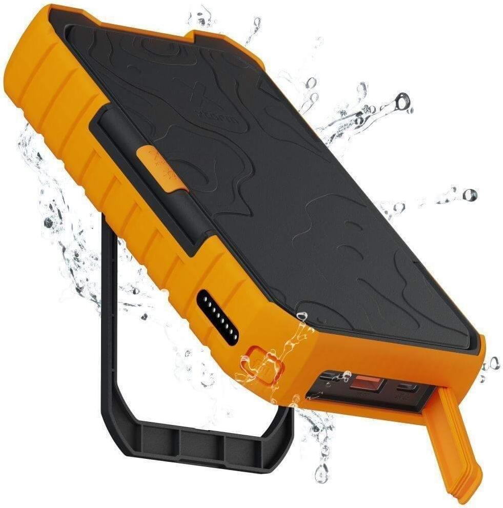 Xtorm Xtreme Series Rugged Solar Powerbank | 10.000 mAh | 20W / PD / 2x USB-C / 1x USB-A | schwarz/orange | XR203 (XR203)