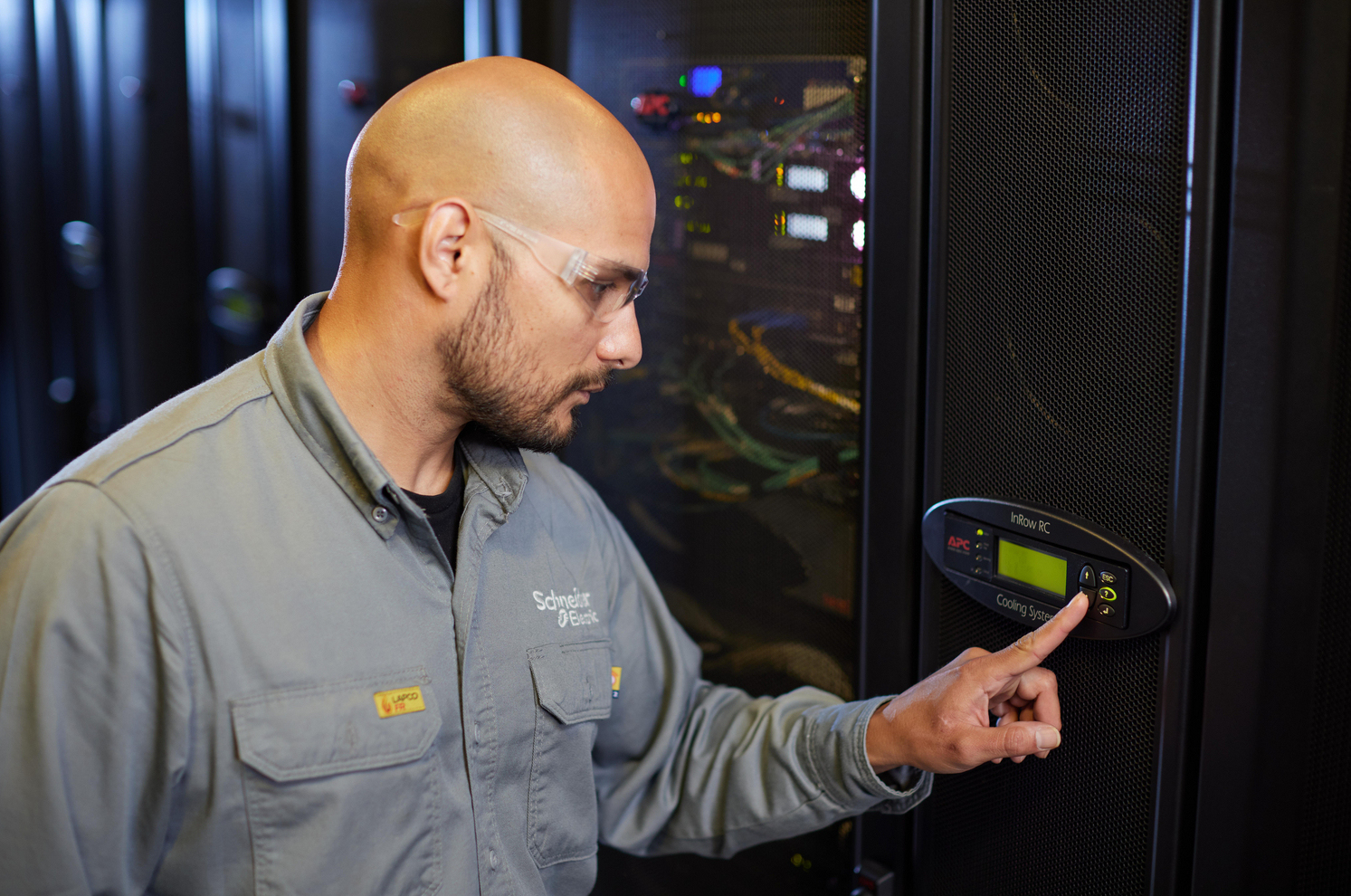 APC Start-Up Service 5x8 für InRow ACRD Half Rack 10 kW (WSTRTUP5X8-AX-15)