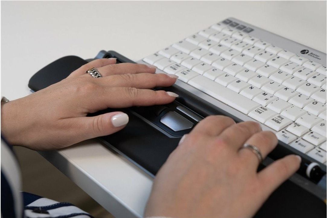 Bakker Elkhuizen ErgoSlider Plus Kabelgebundene Zentralmaus USB Schwarz Dunkelgrau Gelb
