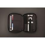 XD Design Tech PouchOptimal zur Aufbewahrung von Kabeln, Alltagsgegenständen oder Reiseutensilien. Diese Technik-Tasche sorgt für Ordnung und leichte Auffindbarkeit und ermöglicht es Ihnen, mehr auf kleinerem Raum zu packen. Breite 29cmLänge 21cmTiefe 3cm (P788.011)