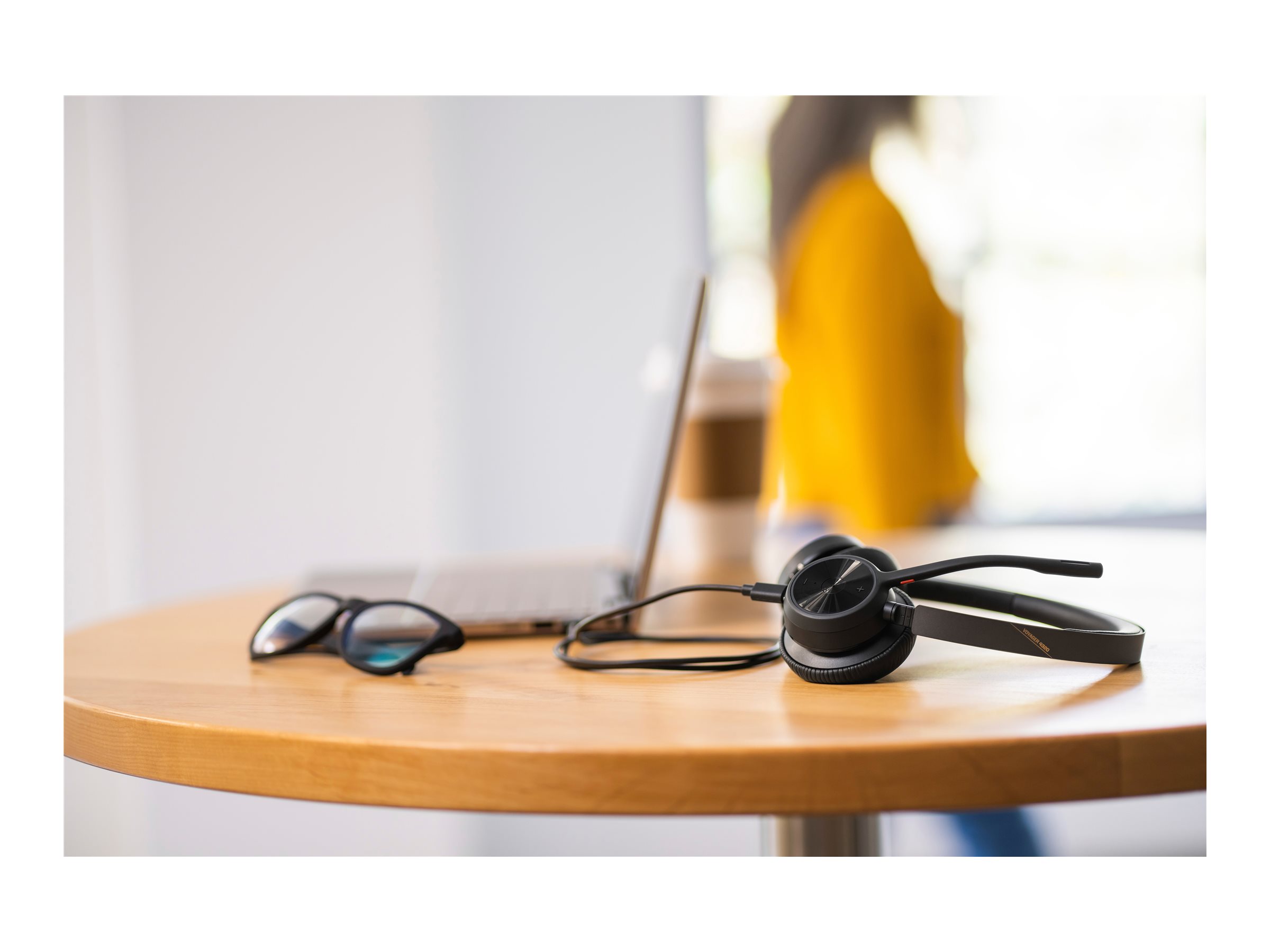 HP Poly Voyager 4320-M On-Ear Headset Schwarz