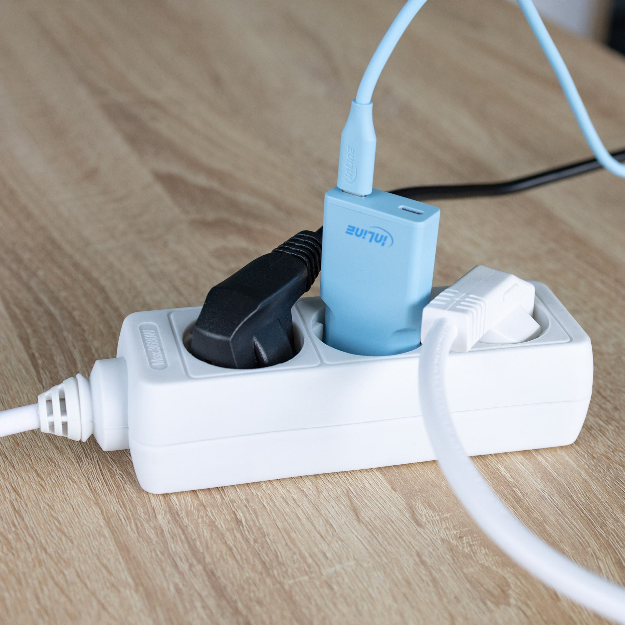 InLine USB-C Ladegerät 30W GaN Dual USB-C PD/PPS Eisbonbon/blau