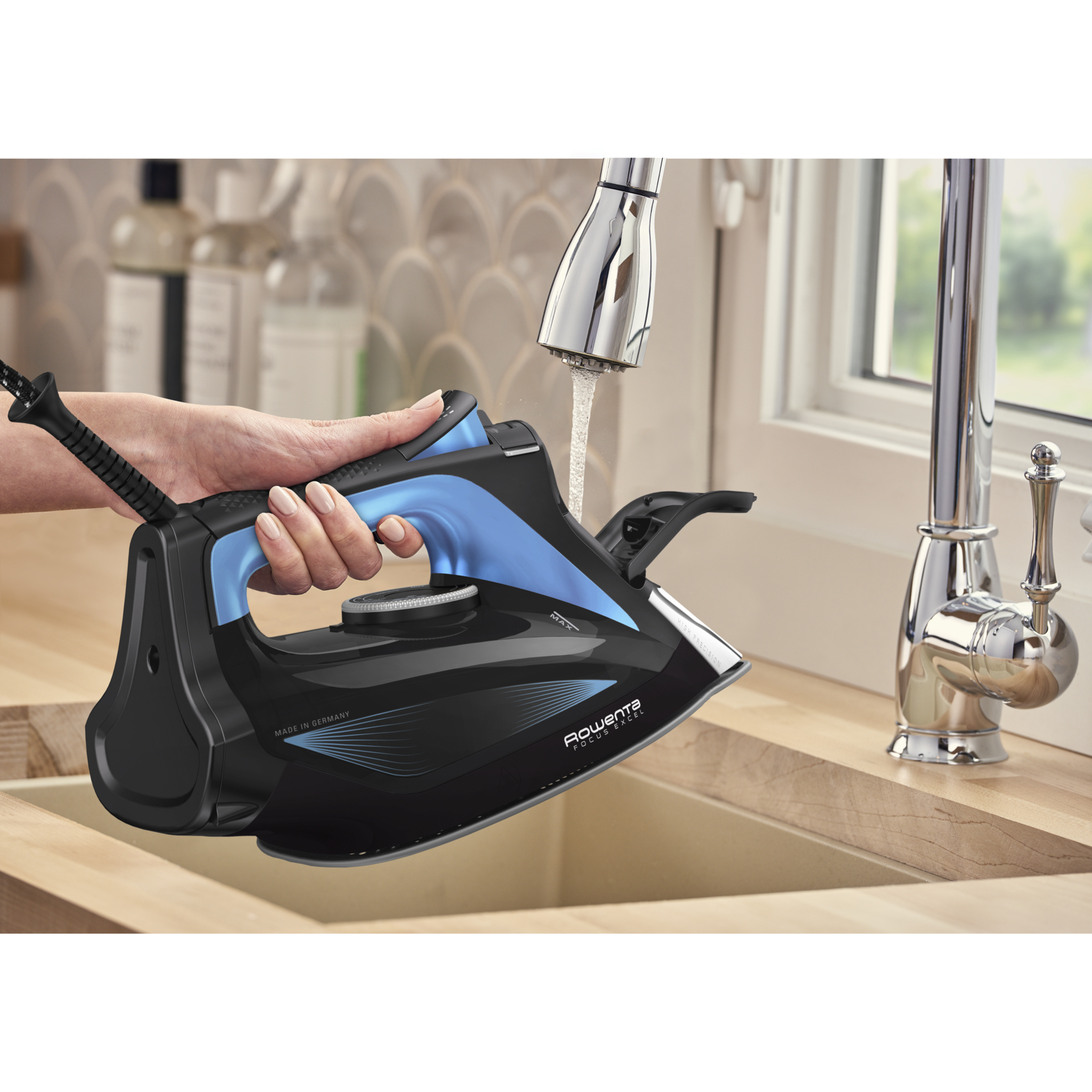 Rowenta Focus Excel DW5310D1 Dampfbügeleisen 2700 W Microsteam 400 HD Laser Schwarz, Blau