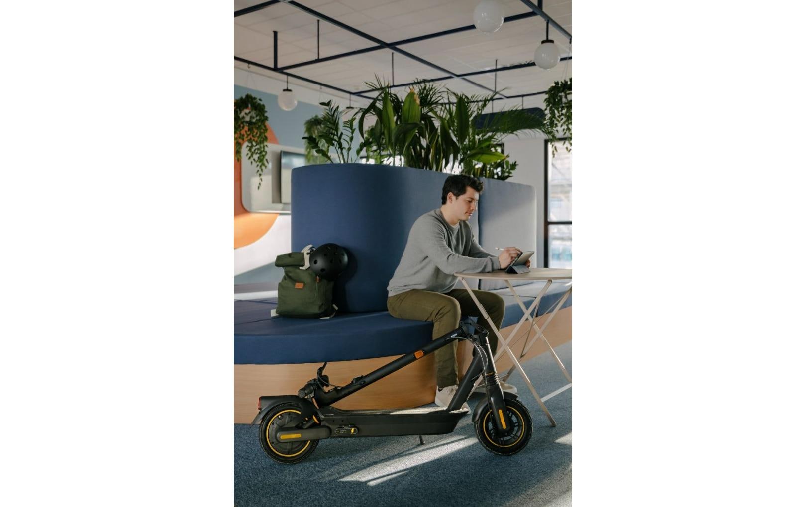 Ninebot by Segway KickScooter MAX G2D E-Scooter Schwarz