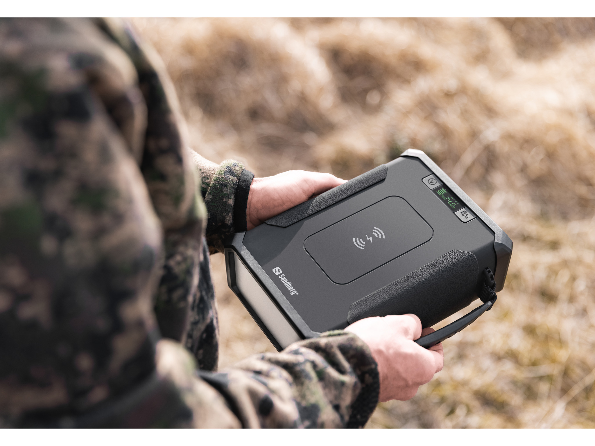 Sandberg Survivor Powerbank 8in1 96000 96000 mAh 180 Watt Schwarz