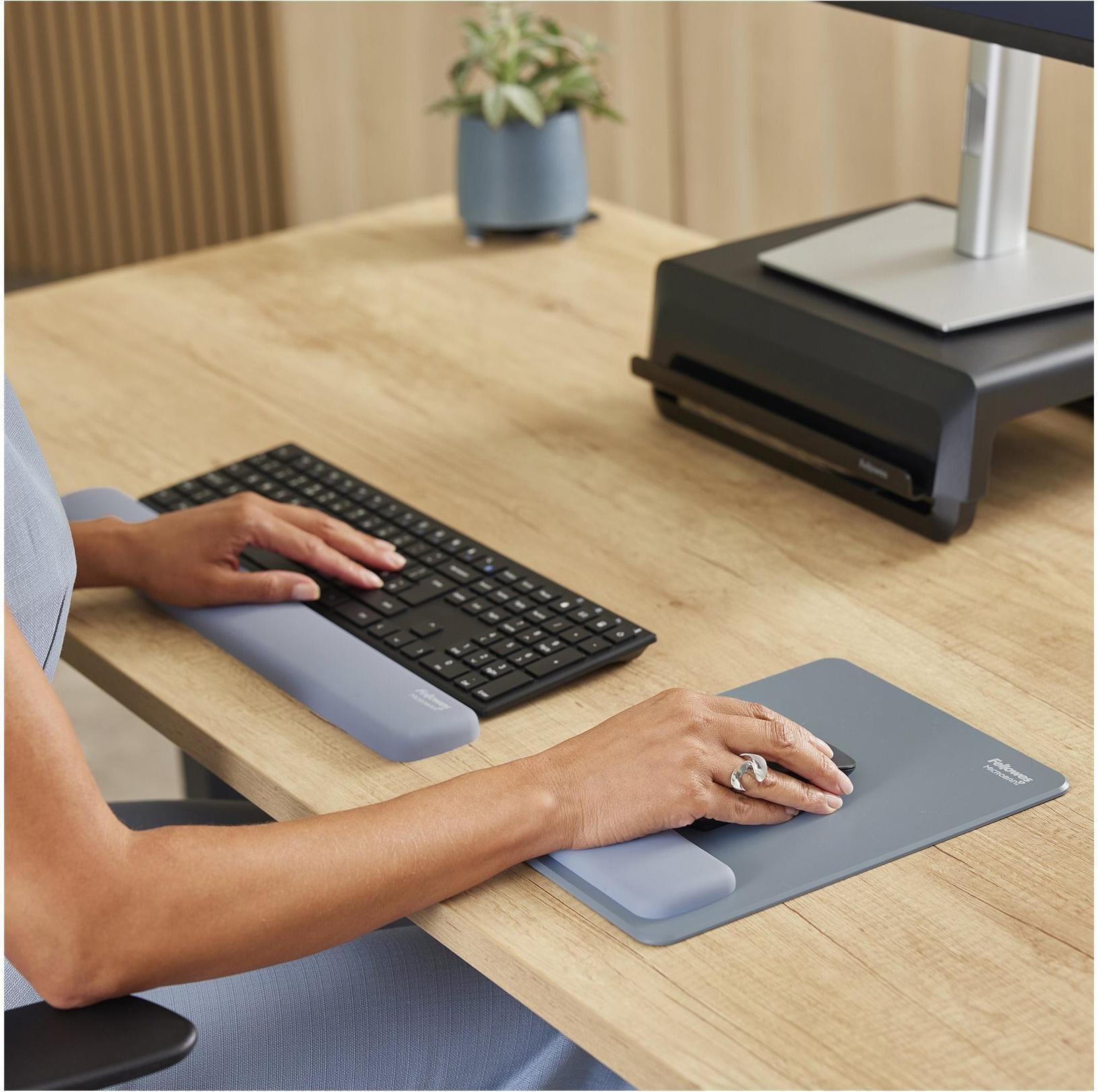 Fellowes Breyta - Mauspad mit Handgelenkpolsterkissen (100142562)