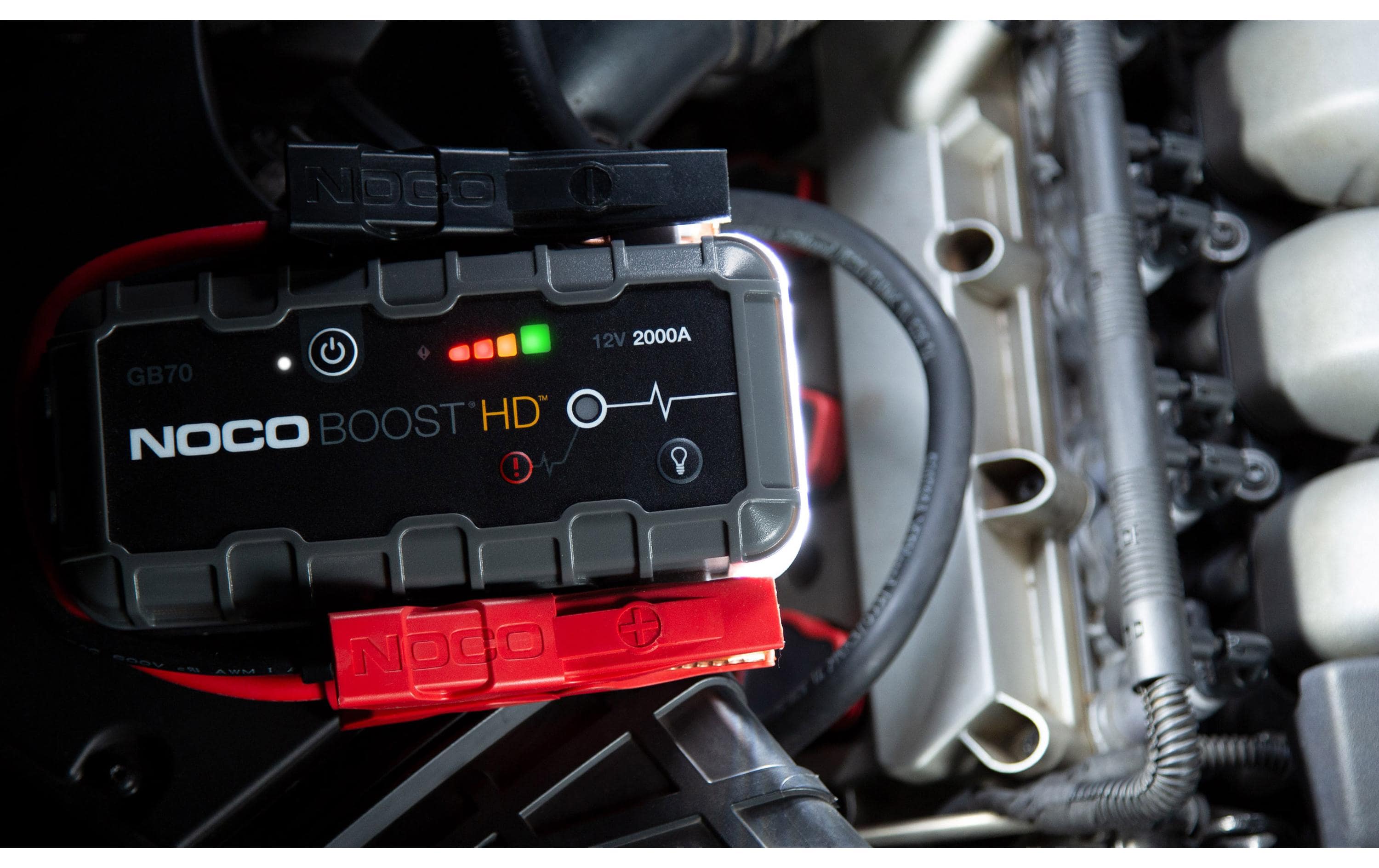 NOCO Boost GB70 12V 2000A Starthilfegerät mit Powerbank Schwarz/Rot