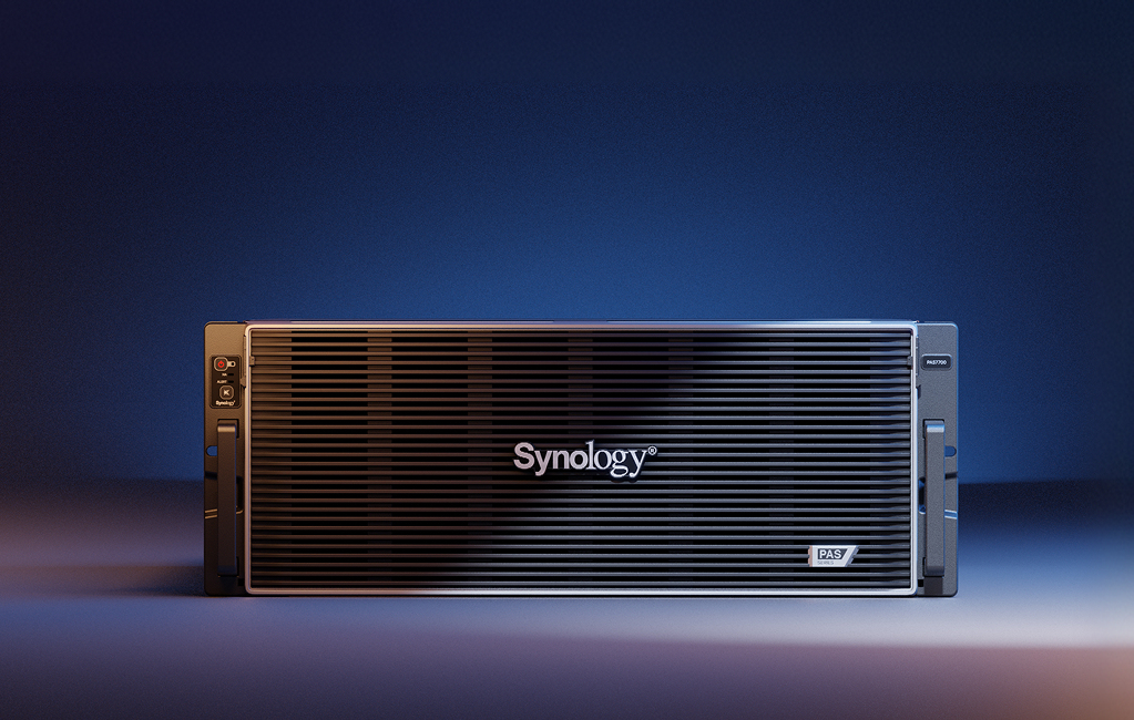 Synology PAS7700 48-Bay Speicherserver AMD EPYC 7443P 64 GB RAM 4U Rack Schwarz