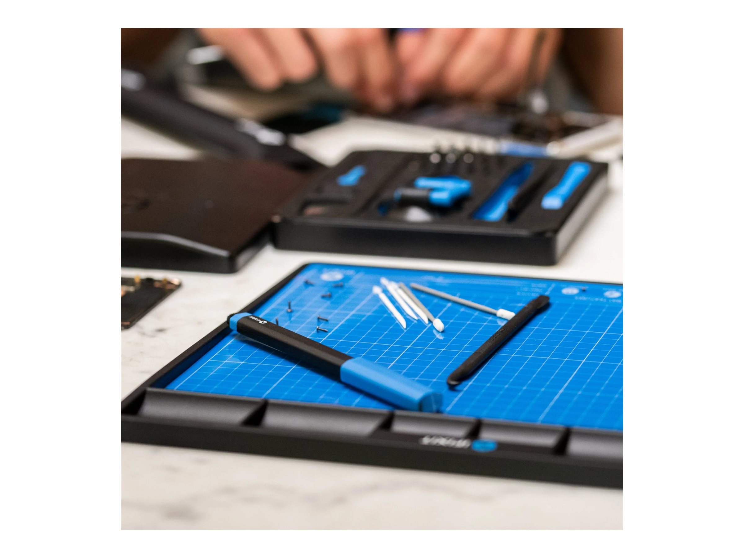 iFixit FixMat Magnetmatte 300 x 250 mm Schwarz, Blau, Weiß
