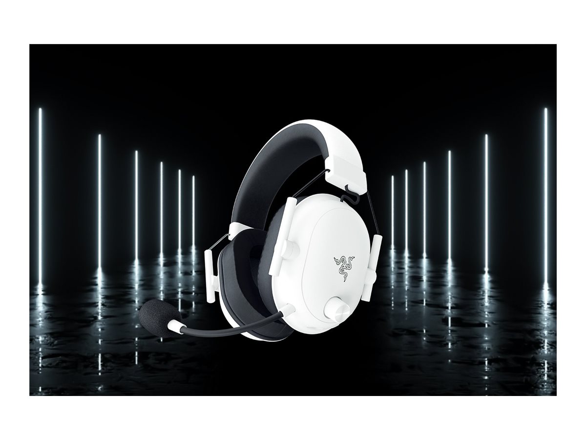 Razer BlackShark V2 HyperSpeed Gaming-Headset Kabellos & Kabelgebunden Ohrumschließend Weiß