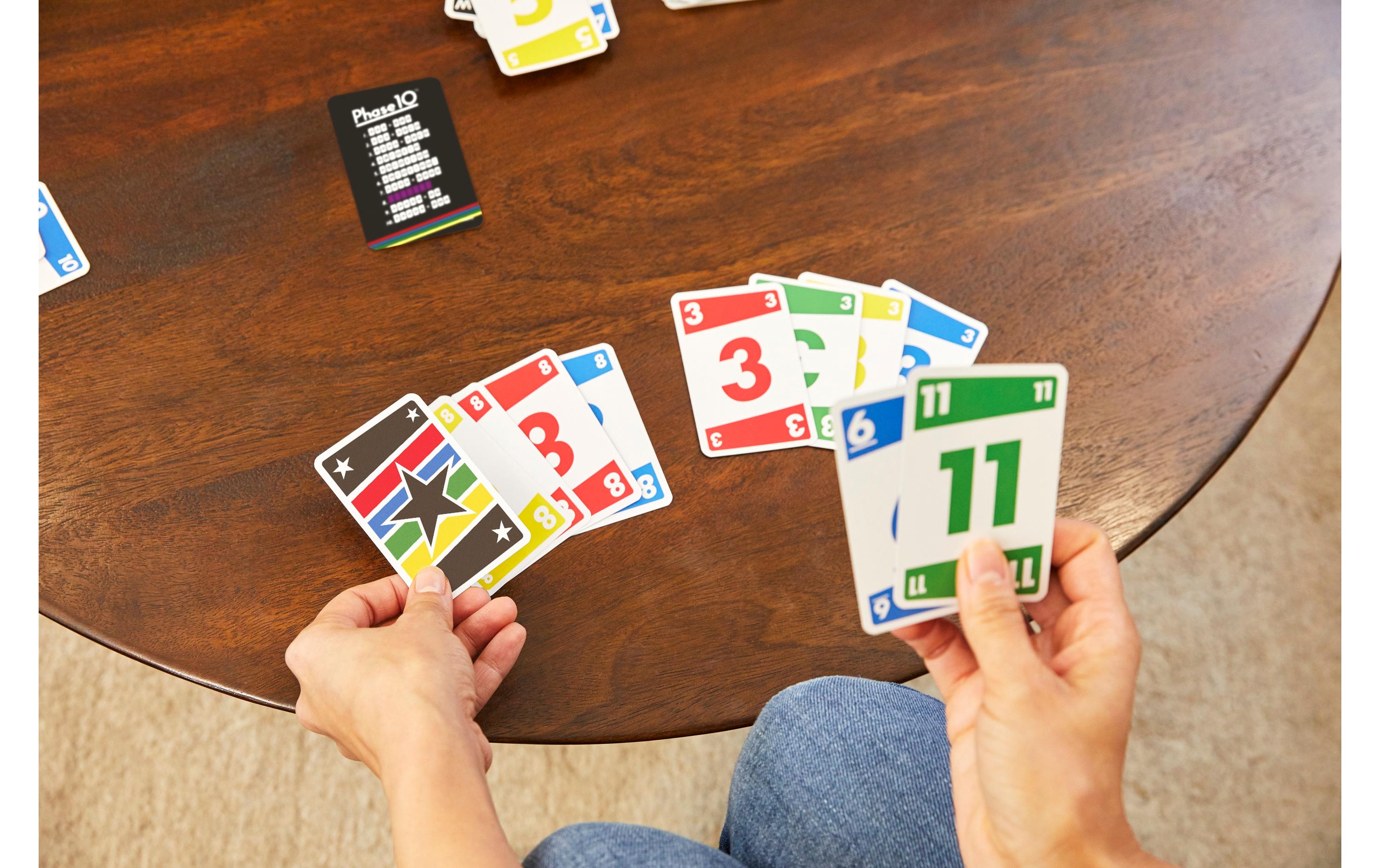 Mattel Games Phase 10 Kartenspiel für 2-6 Spieler ab 7 Jahren
