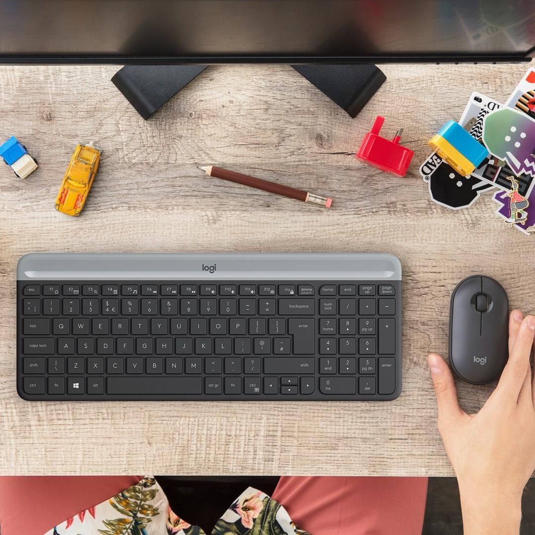 Logitech Slim Wireless Combo MK470 Slim Tastatur-und-Maus-Set 2,4 GHz QWERTY US International Graphite
