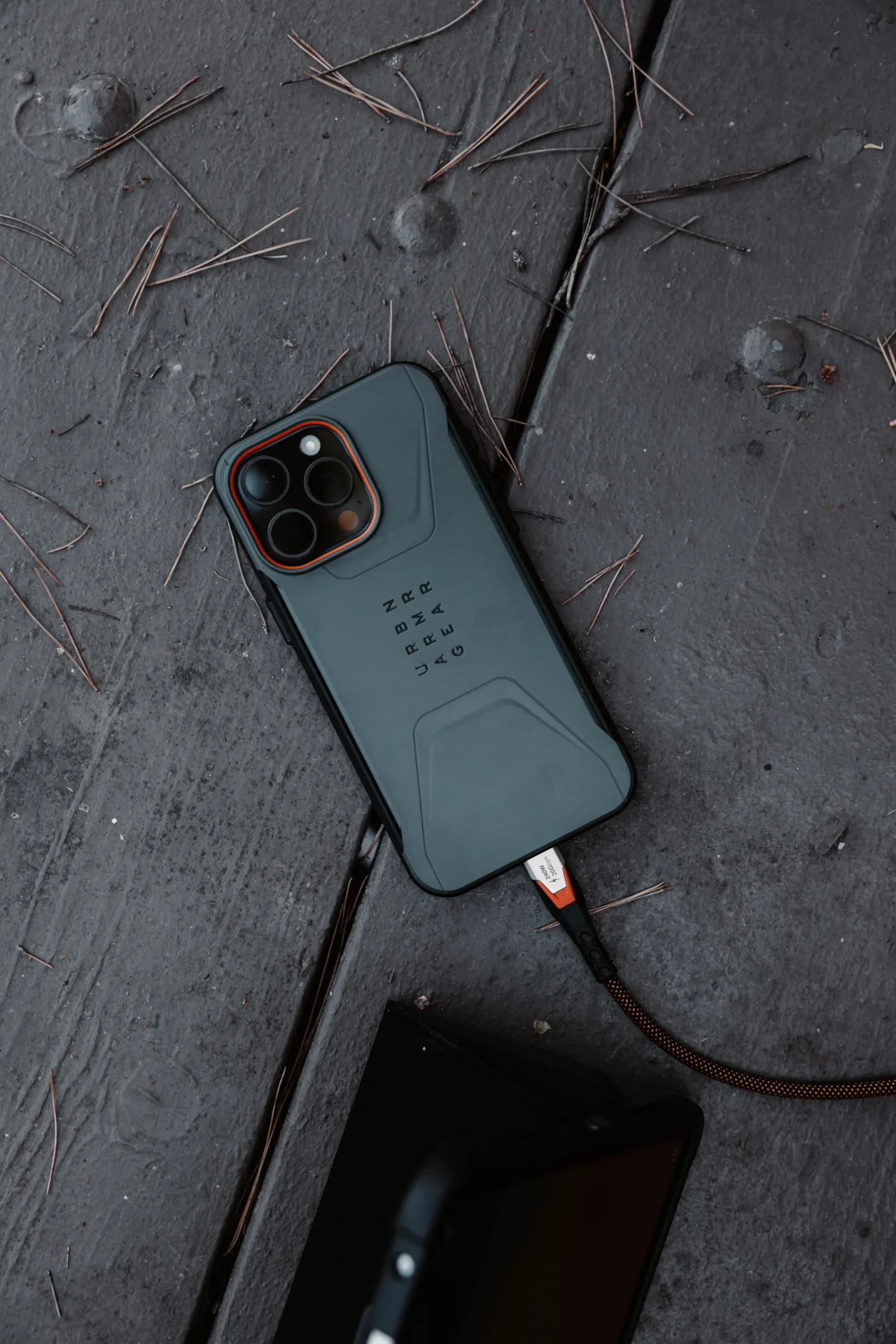 Urban Armor Gear UAG ULTRA Rugged USB-C Kabel 0,75 m USB 3.2 Gen 2x2 Schwarz, Orange
