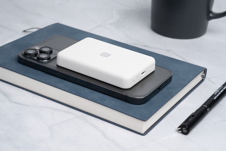 XtremeMac Induktive Power Bank 5000 mAh USB-C MagSafe 7.5 W Weiß