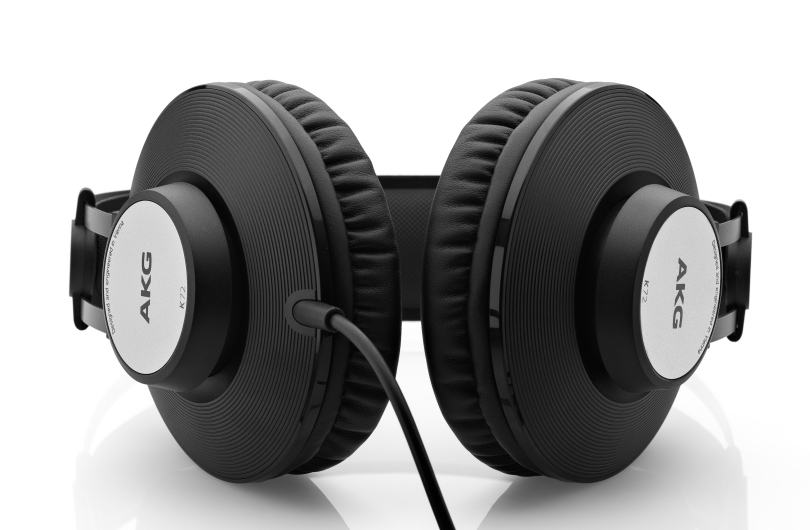 AKG K72 - Ohrumschließender Kopfhörer - 16-20000 Hz - Mattschwarz