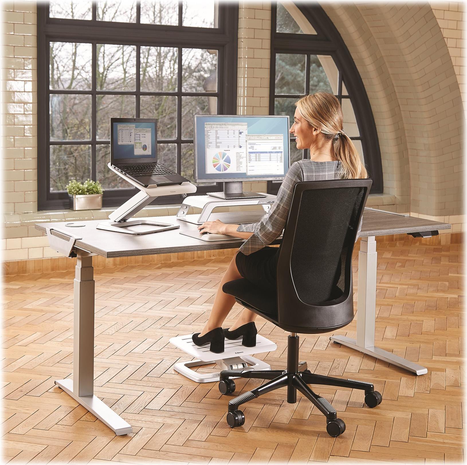 Fellowes Hana Series Notebook-Ständer mit Gasfederarm für Notebooks bis 17", Weiß