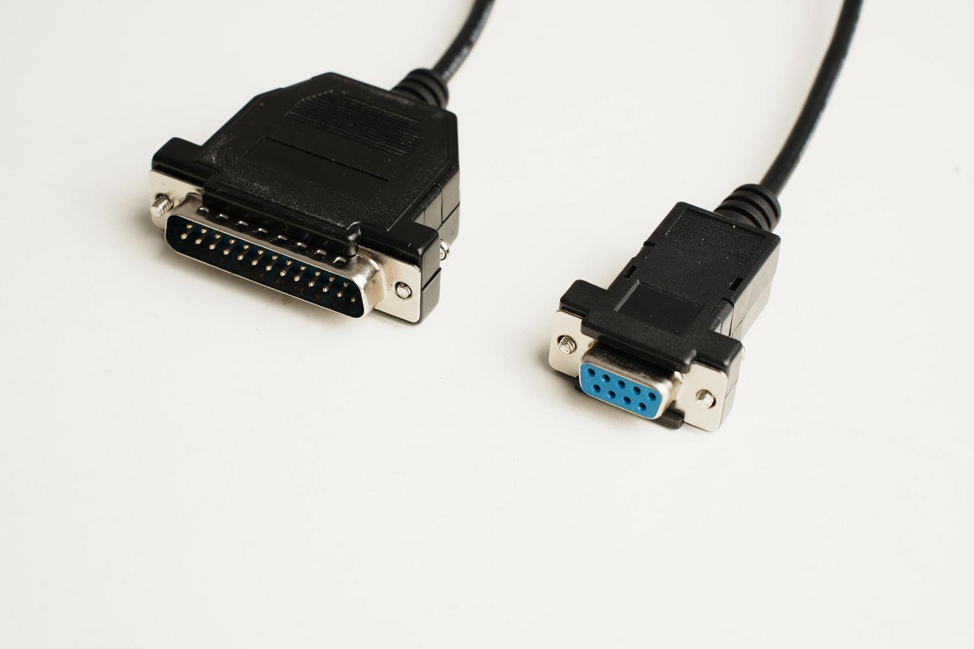 MicroConnect Serial Cable DB9-DB25 1,8M (W126483579)