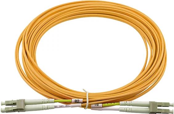 Optimale GlasfaserverbindungenAtto kompatibles CBL-LCLC-R5 LWL Patchkabel mit LC/UPC auf LC/UPC Duplex Anschluss in 5 Meter Länge der Faserkategorie OM2 (Glasfaser-Fasertyp G50/125µm). Mit Laseroptimierter Multimode Faser (MMF) von der Marke BlueOptic (CBL-LCLC-R5-BO)