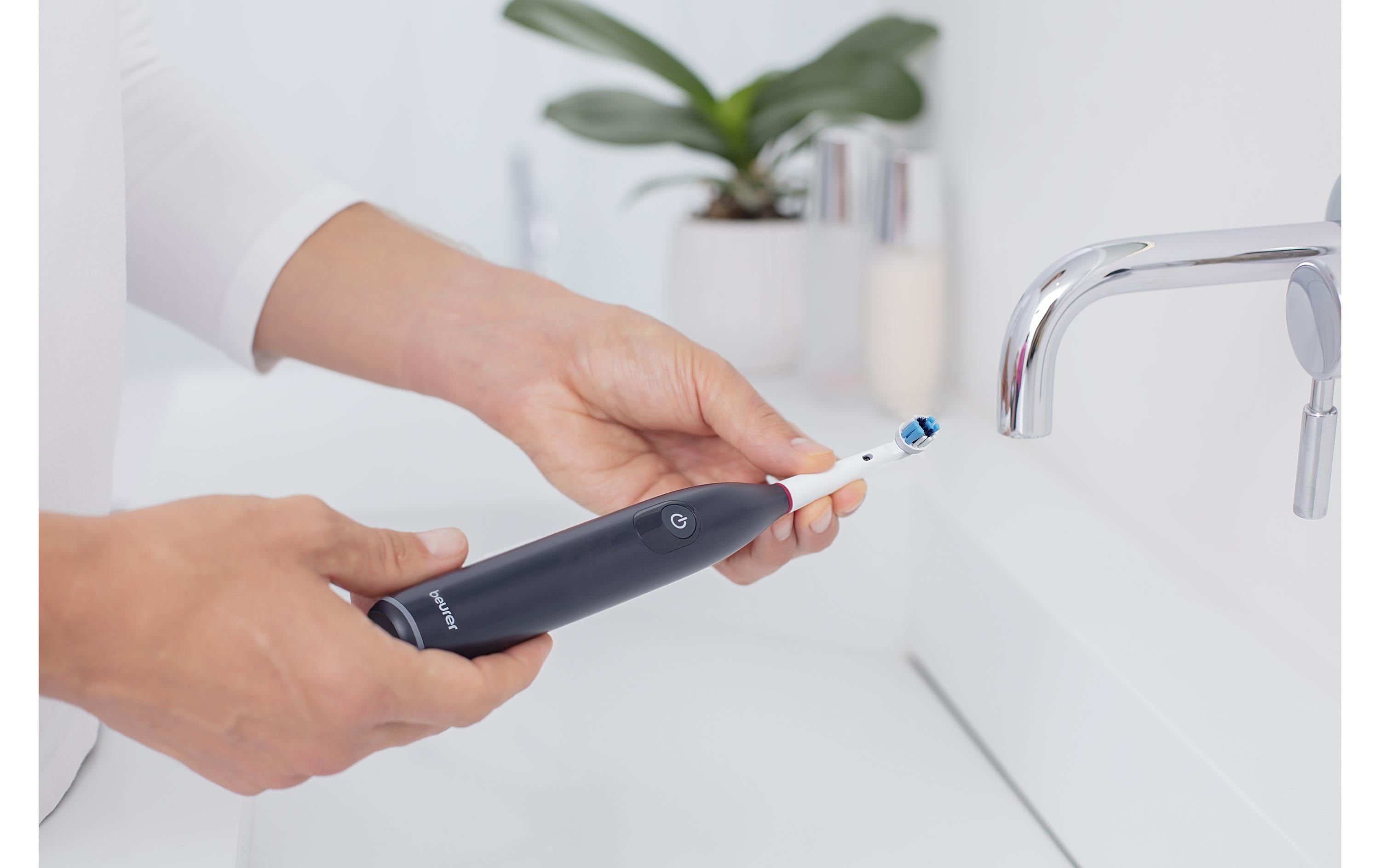 Beurer TB 50 Elektrische Rotationszahnbürste mit 3 Modi und Andruckkontrolle Dunkelblau