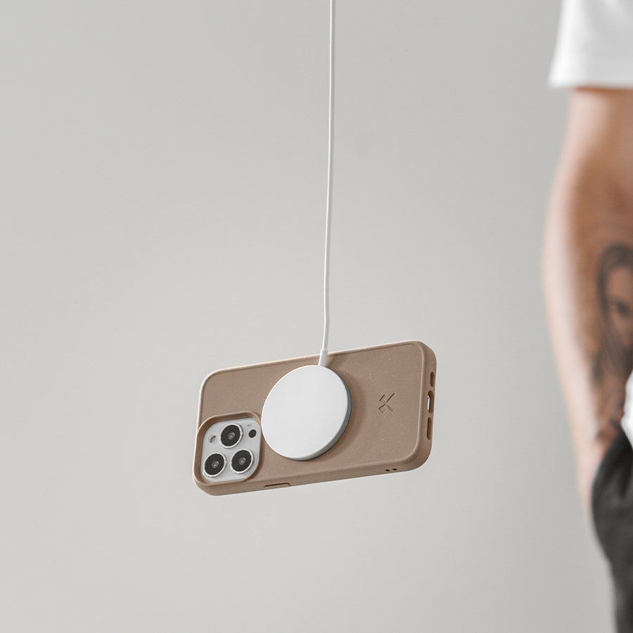 Woodcessories Bio Case MagSafe iPhone 14 Pro Taupe